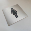 Kép 2/2 - Női WC piktogram - négyszögletes - gravírozott1