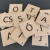Kép 2/4 - Scrabble fali dekoráció - 80x80 mm